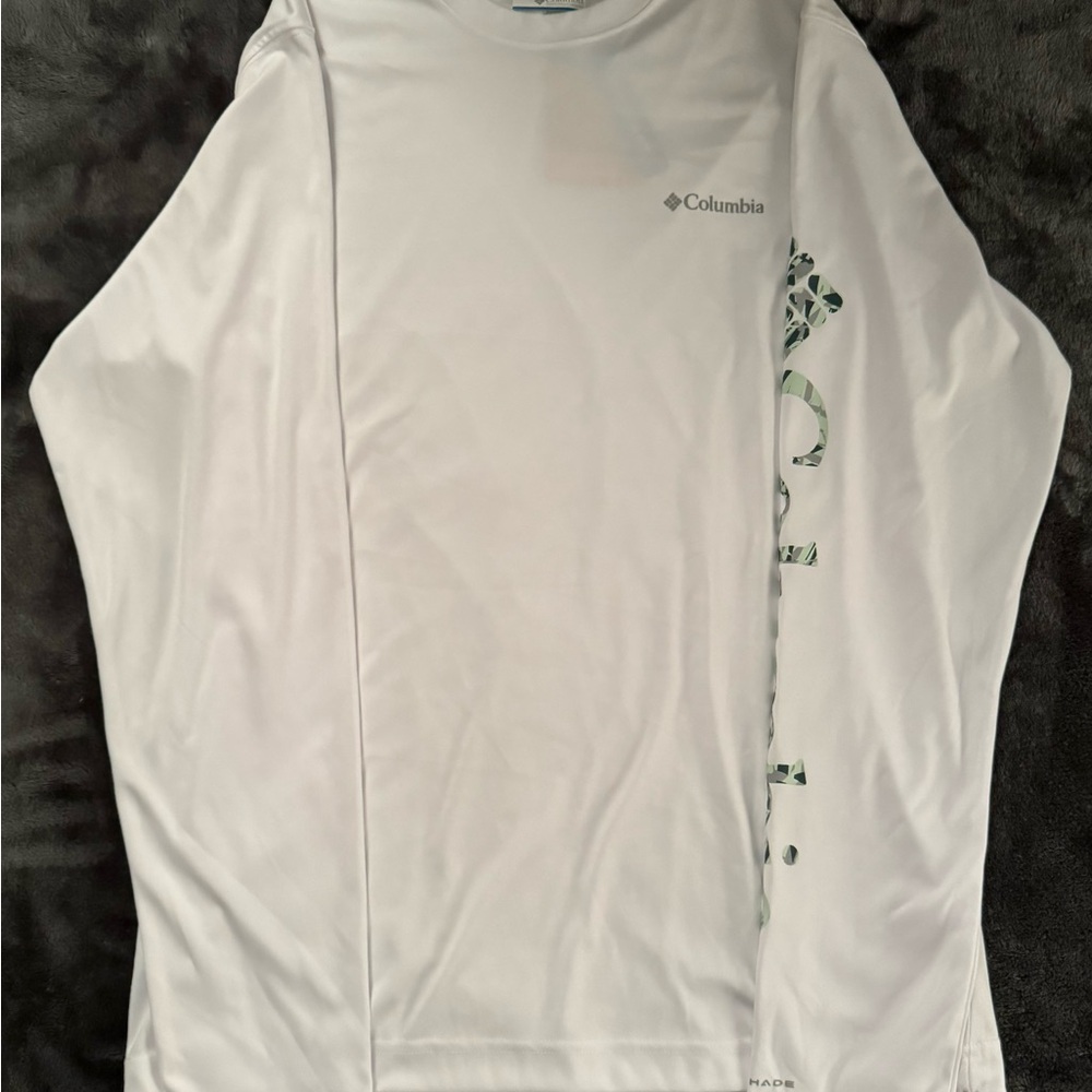 Columbia Long Sleeve Tee (NWT)